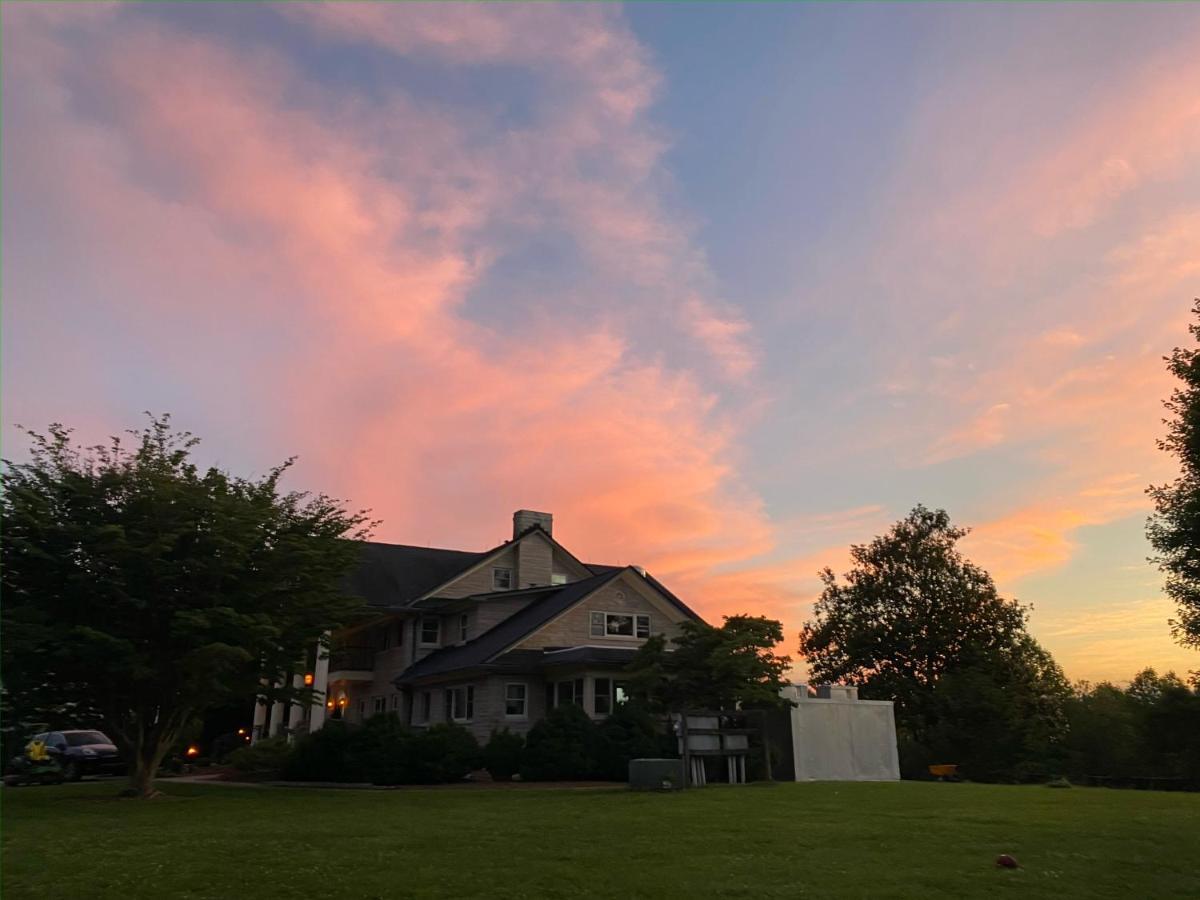 Skylaranna Resort & Spa Hendersonville Exterior foto